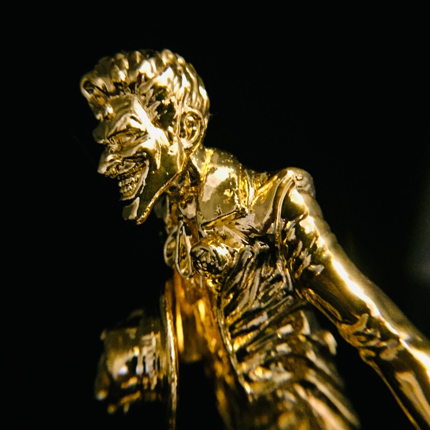 Joker Gold Statue